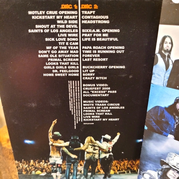 Motley Crue Live "Crue Fest 1" 2008/2009 - Picture 4 of 8